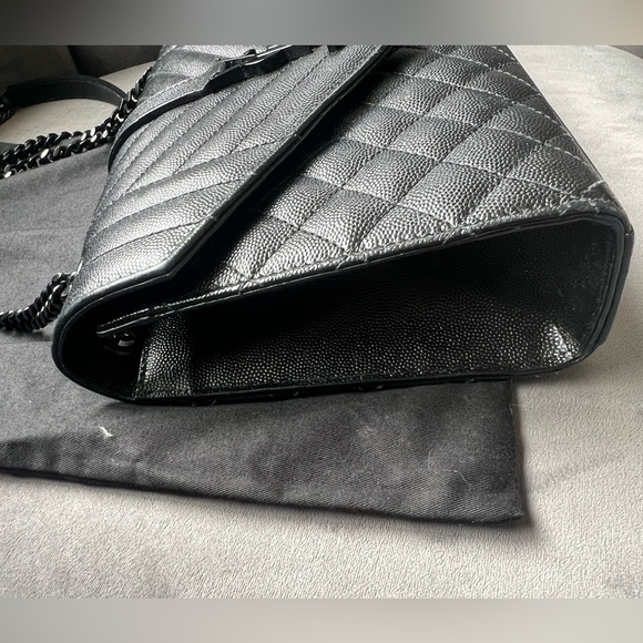 Yves Saint Laurent Tri-Quilt Mixed Matelasse Envelope Bag - Picture 9 of 17